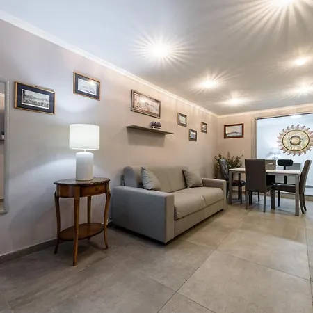 Stazione - Maison Pulcinella Duplex Apartamento *